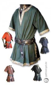 mittelalter_tunika Mittelalterliche Tunika gesehen bei Gothicengel.de
